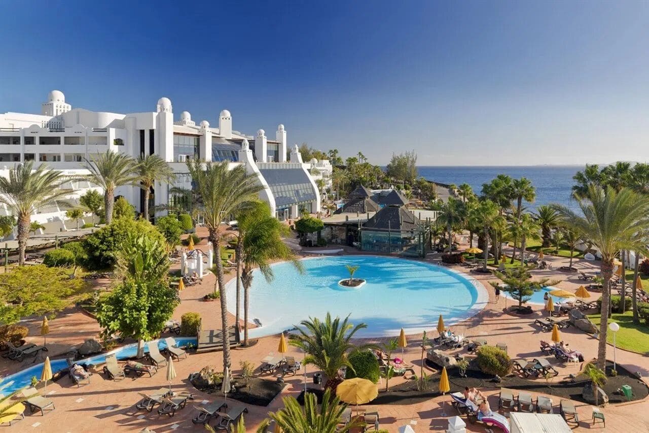 H10 Timanfaya Palace in Playa Blanca: rust en uitzicht op Fuerteventura
