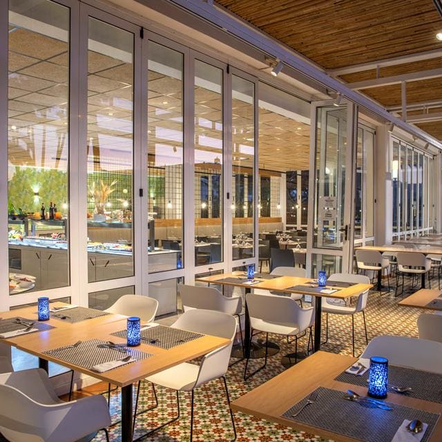 Hotel Oasis Lanz Beach Mate: comfortabel en centraal in Costa Teguise