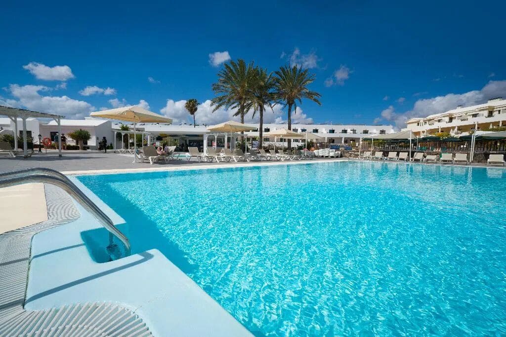 Appartementen Santa Rosa aan Playa Bastian in Costa Teguise