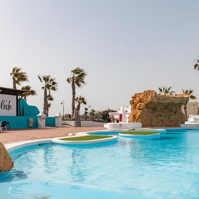 Grupotel Flamingo Beach in Playa Blanca: direct aan het strand met ruimte voor het hele gezin