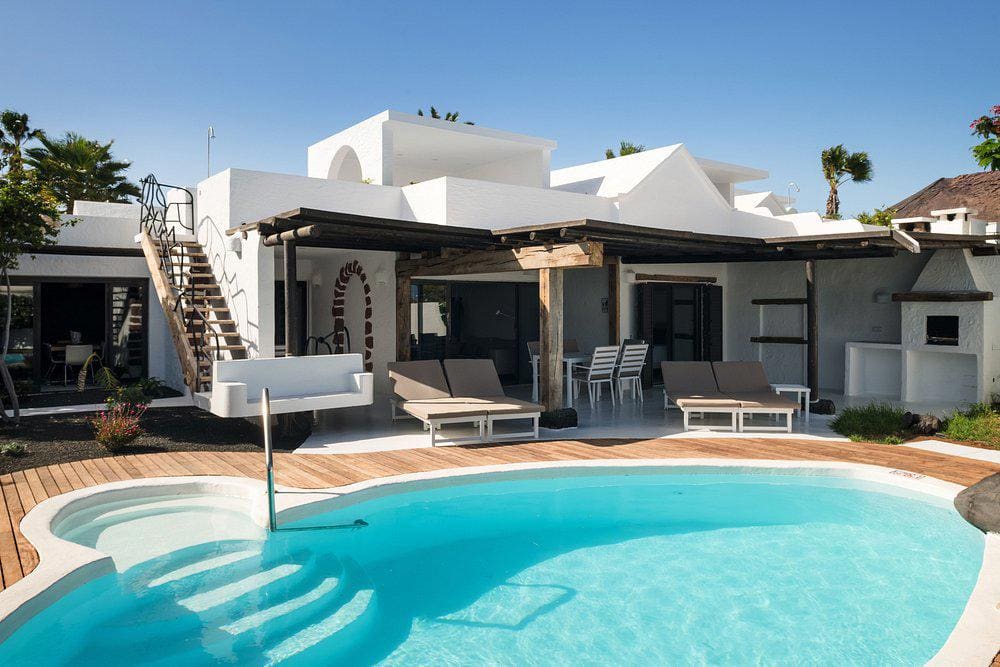 Villas Kamezi in Playa Blanca: rustige luxe villa’s met privézwembad